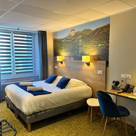 Logis Hotel De Paris Murol Kültér fotó